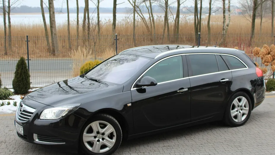 OPEL Insignia -