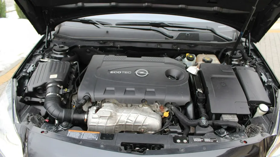 OPEL Insignia -