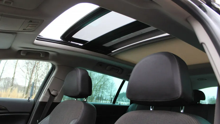 OPEL Insignia -