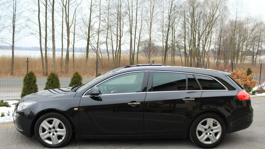 OPEL Insignia -