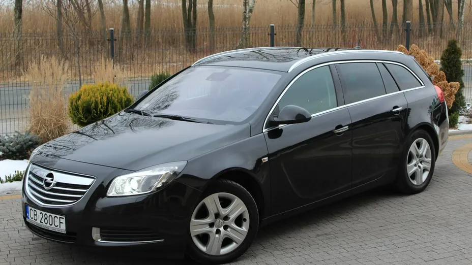 OPEL Insignia -