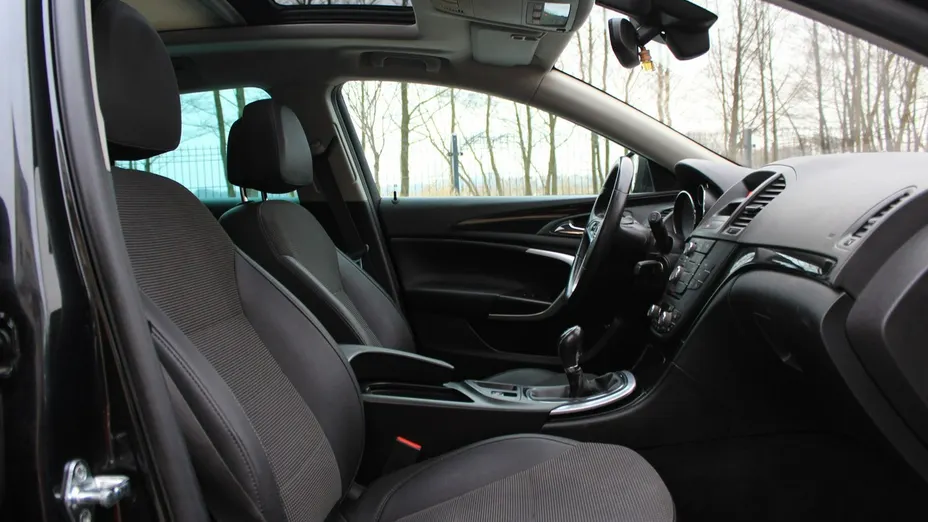 OPEL Insignia -