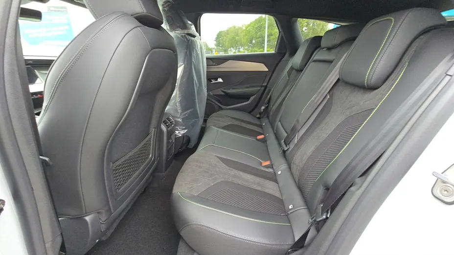 PEUGEOT 308 308 1.2 mHEV GT Exclusive S&S e-DCS6 Nowy