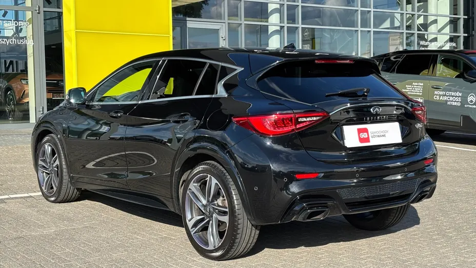 INFINITI Q30 Q30 1.5d City Black Edition