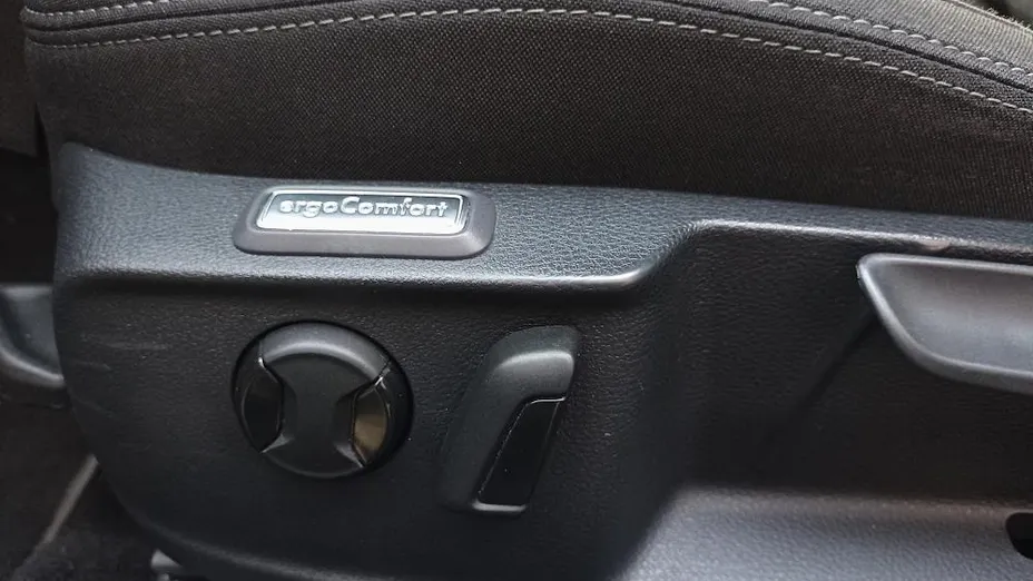 VOLKSWAGEN Passat Passat 2.0 TDI EVO Essence DSG