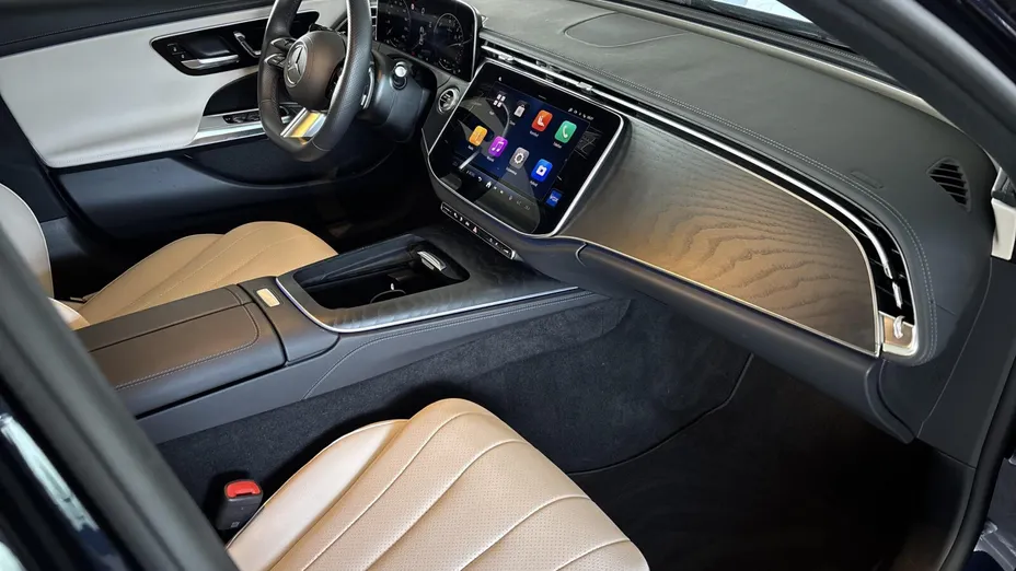 MERCEDES-BENZ E Klasa E 220 d mHEV 4-Matic AMG 9G-Tronic