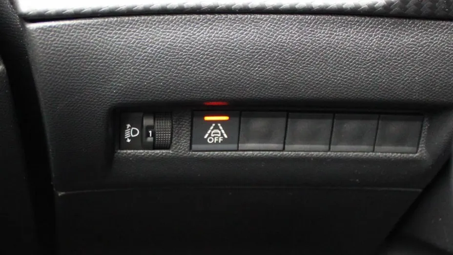 PEUGEOT 2008 2008 1.2 PureTech Allure S&S EAT8