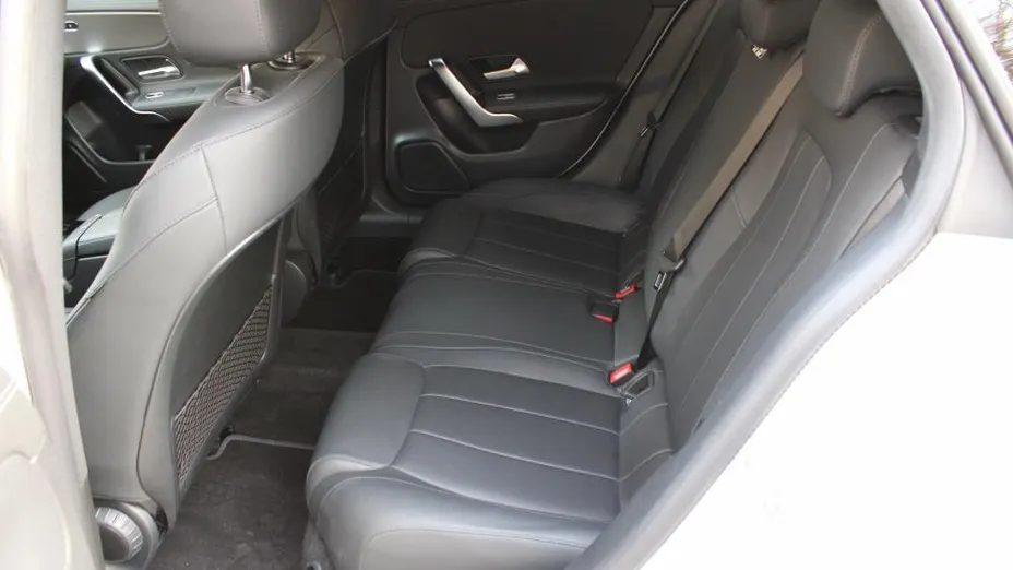 MERCEDES-BENZ CLA CLA 200 d Progressive 8G-DCT