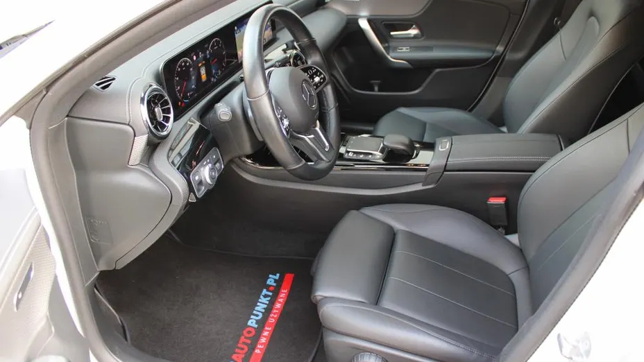 MERCEDES-BENZ CLA CLA 200 d Progressive 8G-DCT