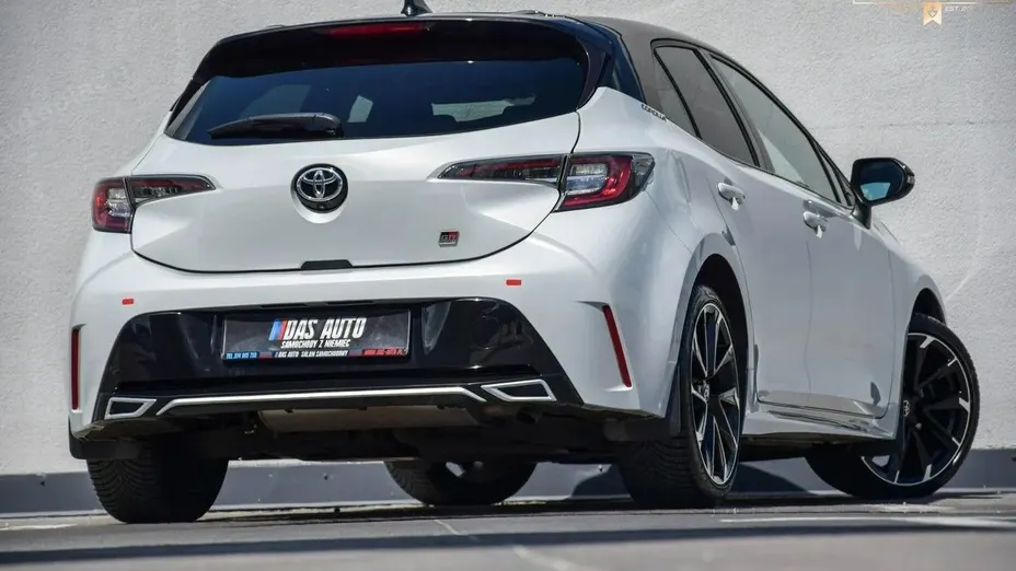 TOYOTA Corolla -