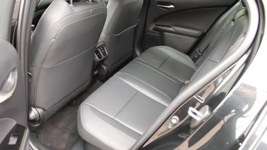 LEXUS UX UX 250h GPF Business 2WD