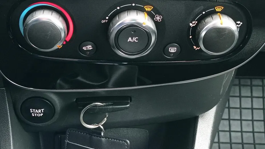 RENAULT Clio Clio 0.9 Energy TCe Zen