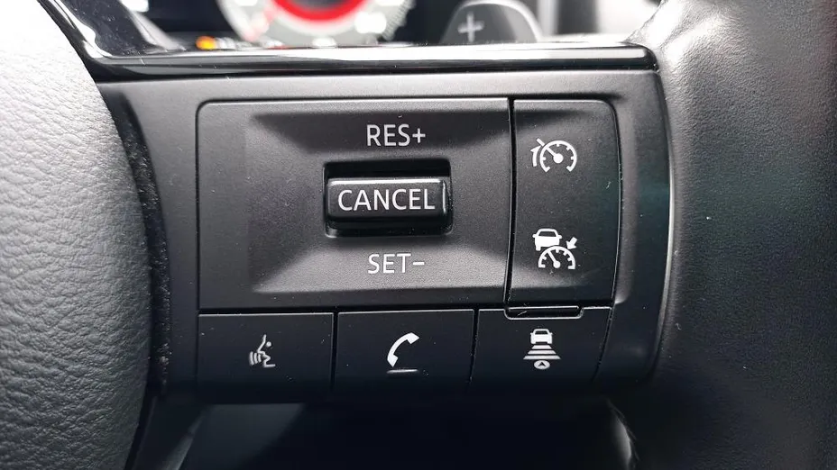 NISSAN Qashqai Qashqai 1.3 DIG-T mHEV N-Connecta Xtronic