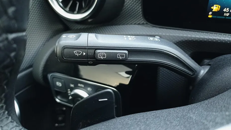 MERCEDES-BENZ CLA CLA 200 d 8G-DCT