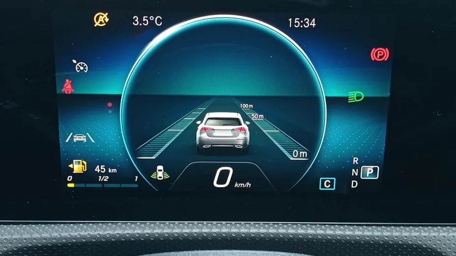 MERCEDES-BENZ CLA CLA 200 d 8G-DCT