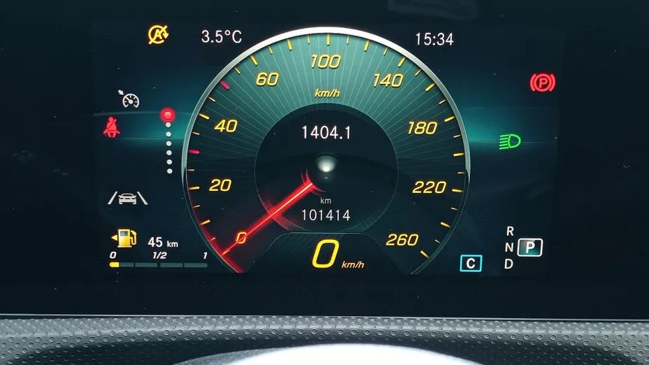 MERCEDES-BENZ CLA CLA 200 d 8G-DCT