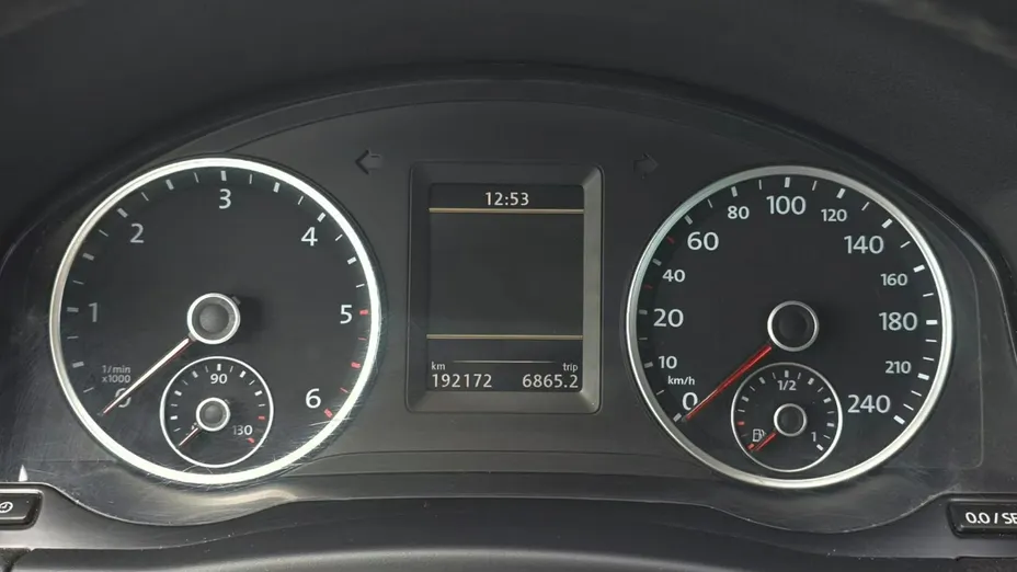 VOLKSWAGEN Tiguan -
