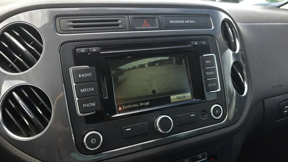 VOLKSWAGEN Tiguan -