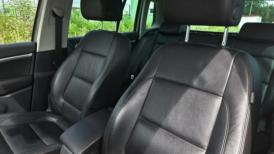 VOLKSWAGEN Tiguan -