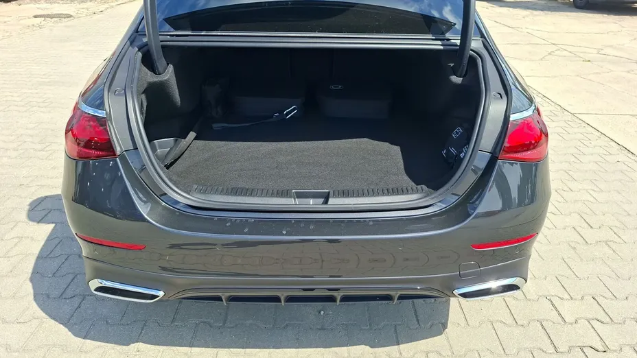 MERCEDES-BENZ E Klasa E 300 de PHEV 4-Matic AMG 9G-Tronic