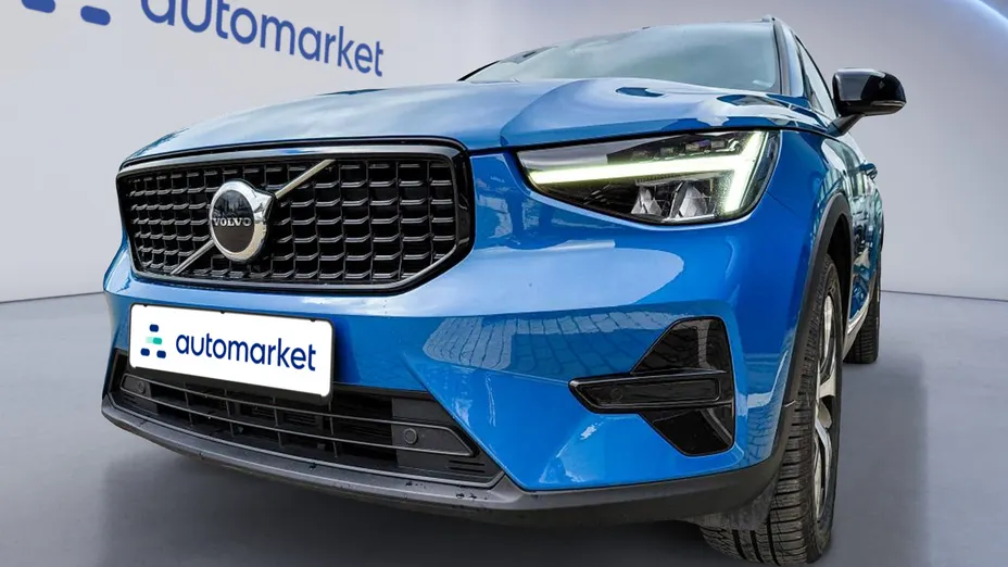 VOLVO XC40 XC40 B4 AWD Plus Dark aut