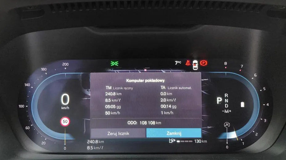 VOLVO XC40 XC40 B4 AWD Plus Dark aut