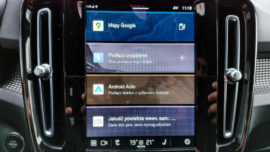 VOLVO XC40 XC40 B4 AWD Plus Dark aut