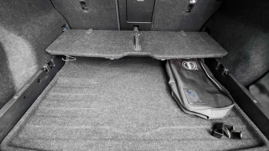 VOLVO XC40 XC40 B4 AWD Plus Dark aut