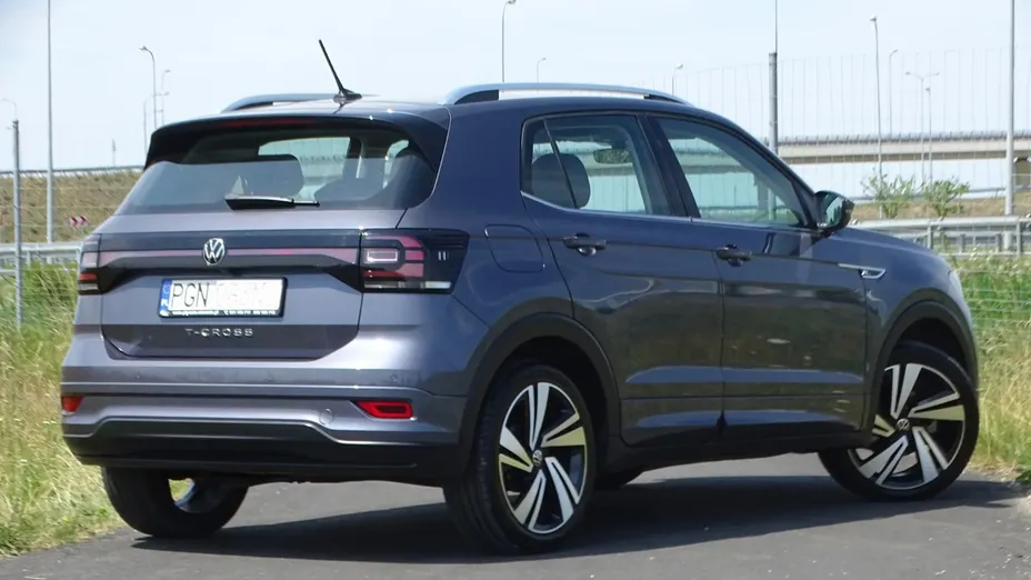 VOLKSWAGEN T-Cross -