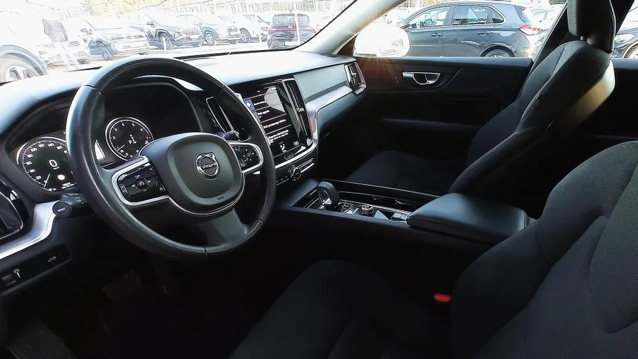 VOLVO V60 V60 CC Pro B5 B AWD aut
