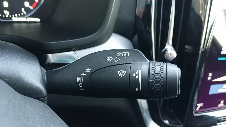 VOLVO V60 V60 CC Pro B5 B AWD aut