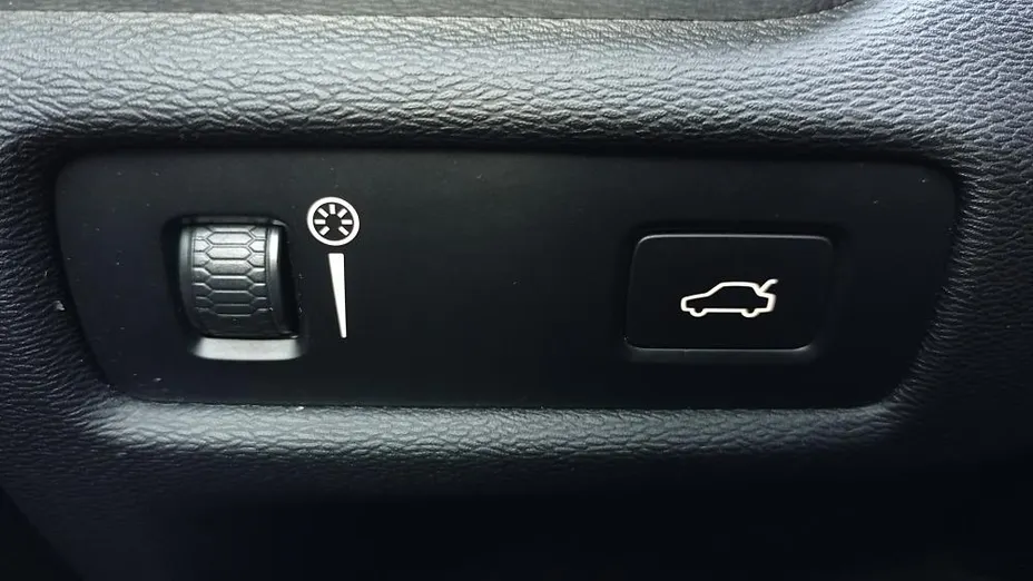 VOLVO V60 V60 CC Pro B5 B AWD aut