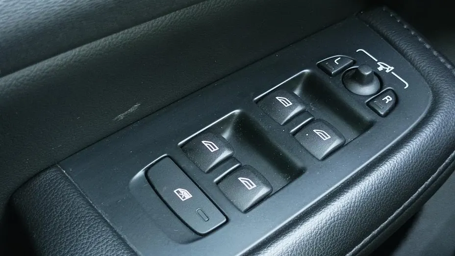 VOLVO V60 V60 CC Pro B5 B AWD aut