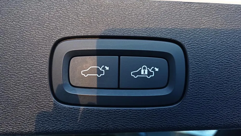 VOLVO V60 V60 CC Pro B5 B AWD aut