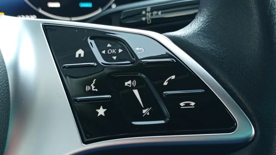 MERCEDES-BENZ C Klasa C 220 d 4MATIC 9G-TRONIC