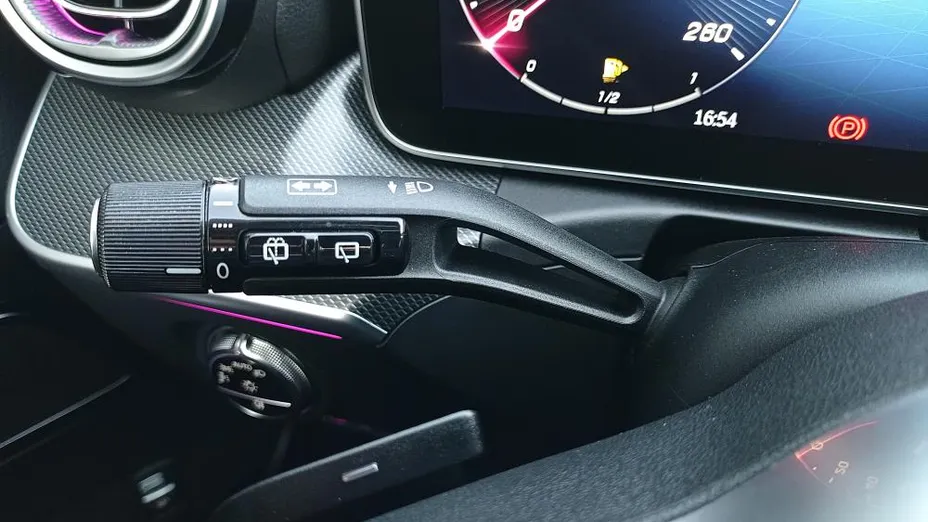 MERCEDES-BENZ C Klasa C 220 d 4MATIC 9G-TRONIC