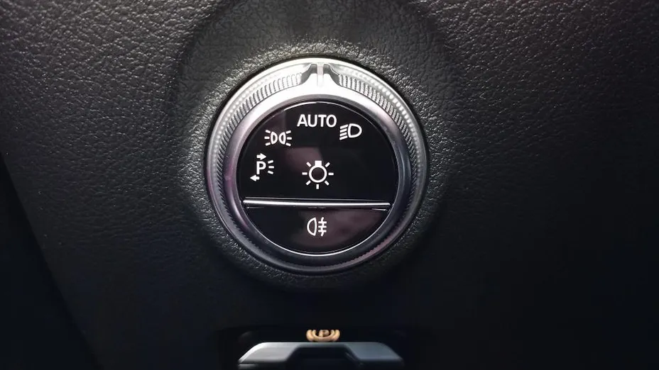 MERCEDES-BENZ C Klasa C 220 d 4MATIC 9G-TRONIC