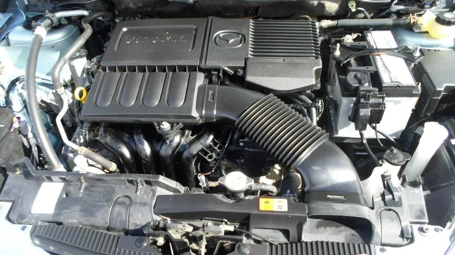 MAZDA 2 -