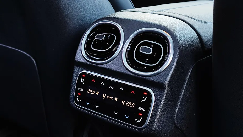 MERCEDES-BENZ C Klasa C 200 mHEV 4-Matic AMG