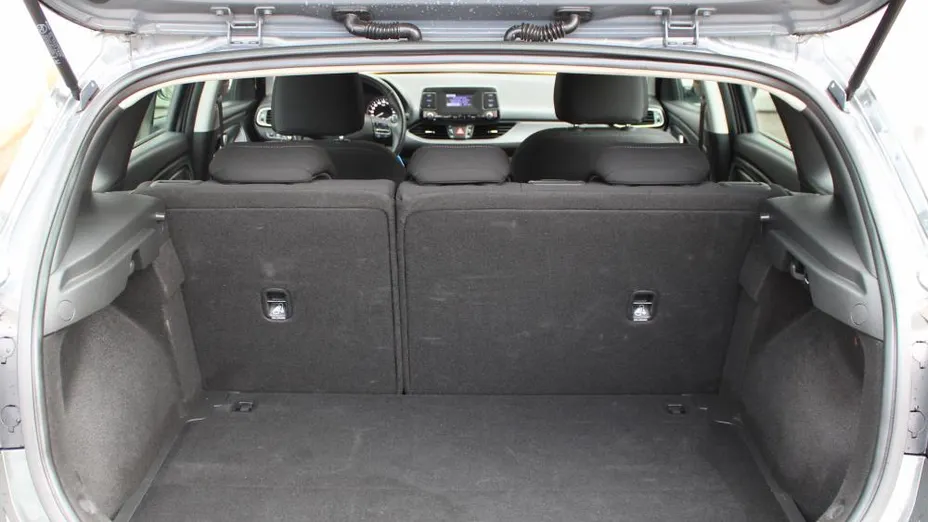 HYUNDAI i30 i30 1.5 DPI Modern