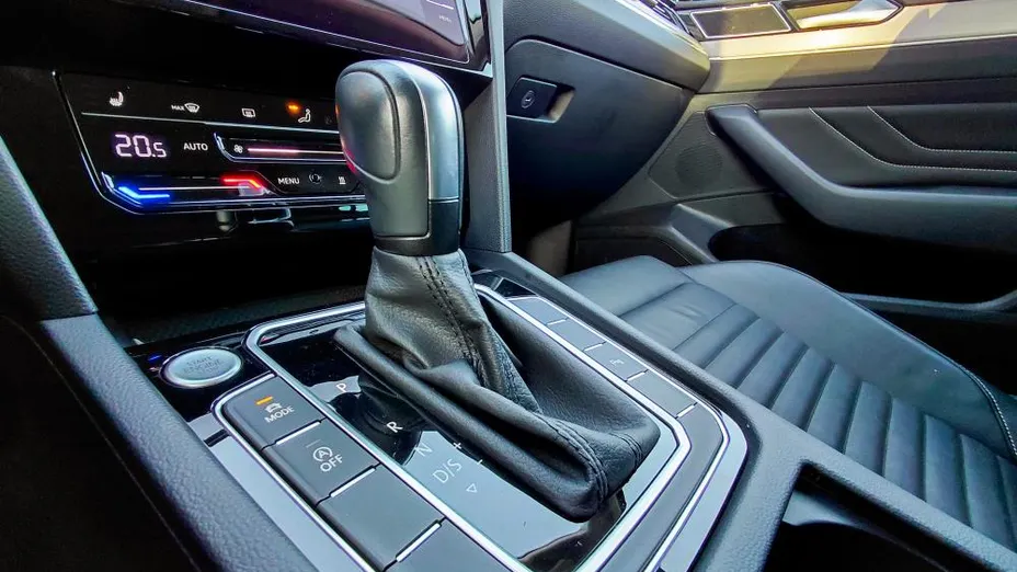 VOLKSWAGEN Passat Passat 2.0 TDI 4Mot. Elegance DSG