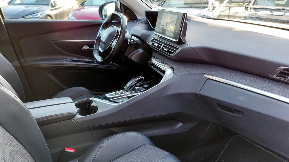 PEUGEOT 3008 3008 1.5 BlueHDi Allure S&S EAT8