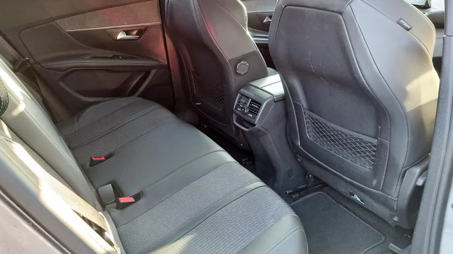 PEUGEOT 3008 3008 1.5 BlueHDi Allure S&S EAT8