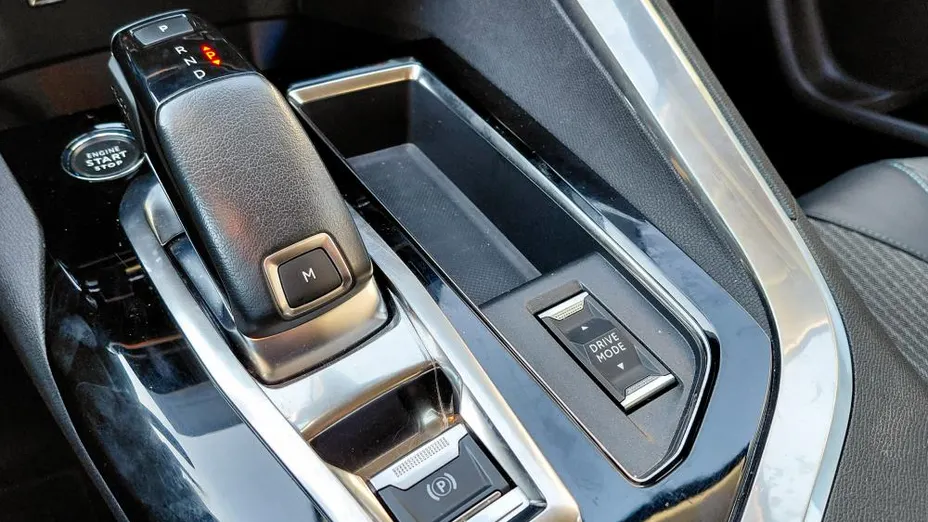 PEUGEOT 3008 3008 1.5 BlueHDi Allure S&S EAT8