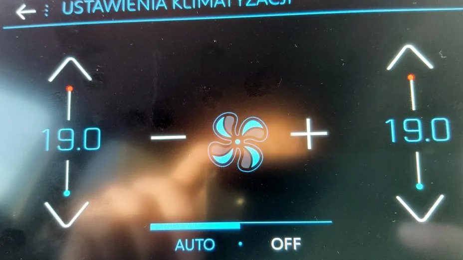 PEUGEOT 3008 3008 1.5 BlueHDi Allure S&S EAT8