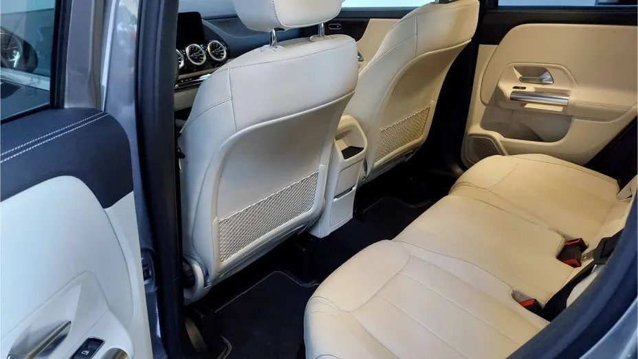 MERCEDES-BENZ GLA GLA 200 d Progressive 8G-DCT