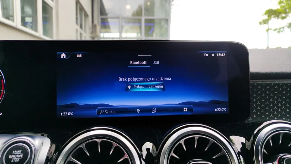 MERCEDES-BENZ GLB GLB 200 Progressive 7G-DCT