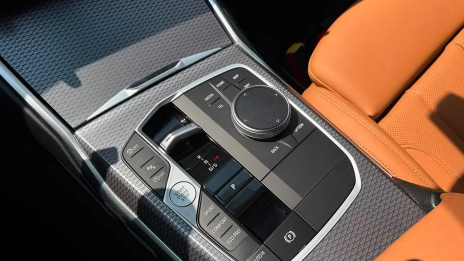 BMW Seria 3 318i M Sport aut