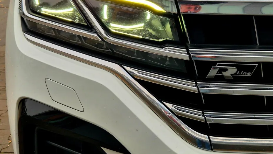 VOLKSWAGEN Touareg Touareg 3.0 V6 TDI 4Motion R-Line