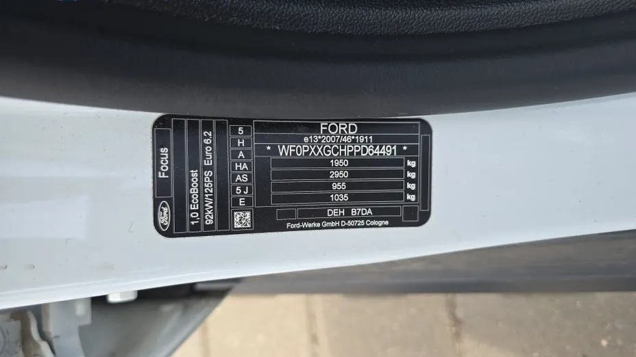FORD Focus Focus 1.0 EcoBoost mHEV Titanium